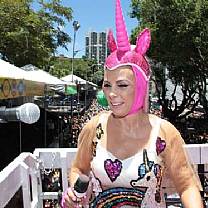 Multada no Carnaval, Carla Perez reclama de fiscalização