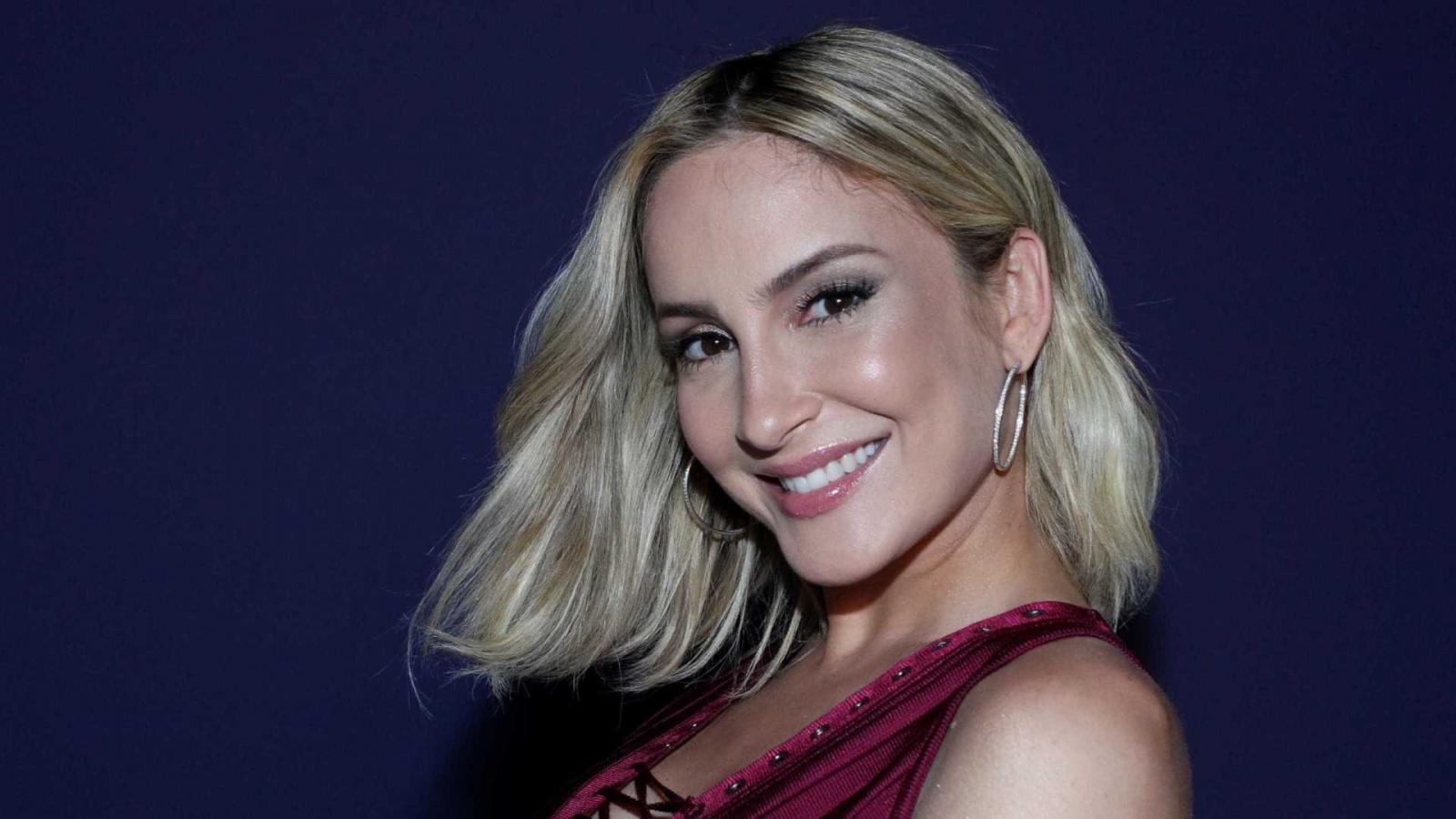 Claudia Leitte revela planos de ter mais filhos: 'Treinando'