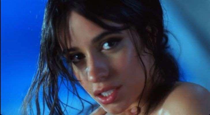 Camila Cabello lança clipe de 