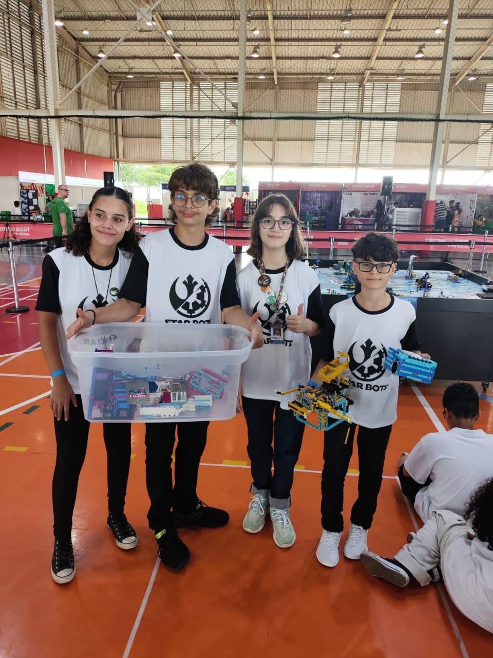 Equipe Star Bots de Robótica de Votuporanga Representará São Paulo em Competição Nacional